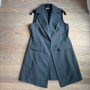 Modern Citizen long sleeveless jacket/vest.